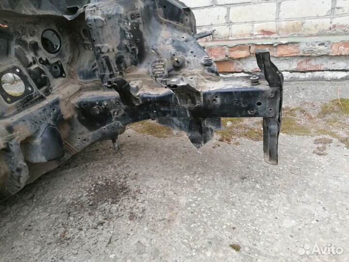 Лонжерон Hyundai solaris Лев