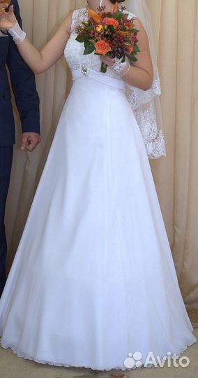 Свадебное платье