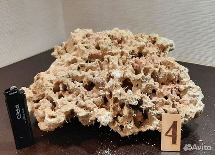 Камни, гроты для аквариума