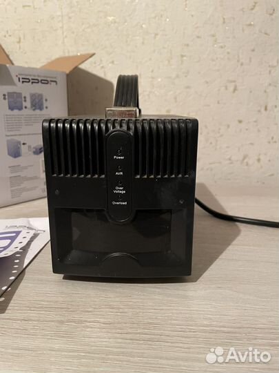 Стабилизатор напряжения