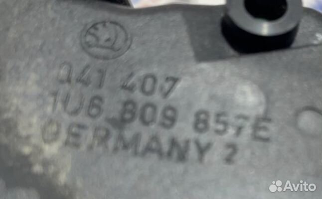 Лючок бензобака Skoda Octavia (A4) I рестайлинг (2