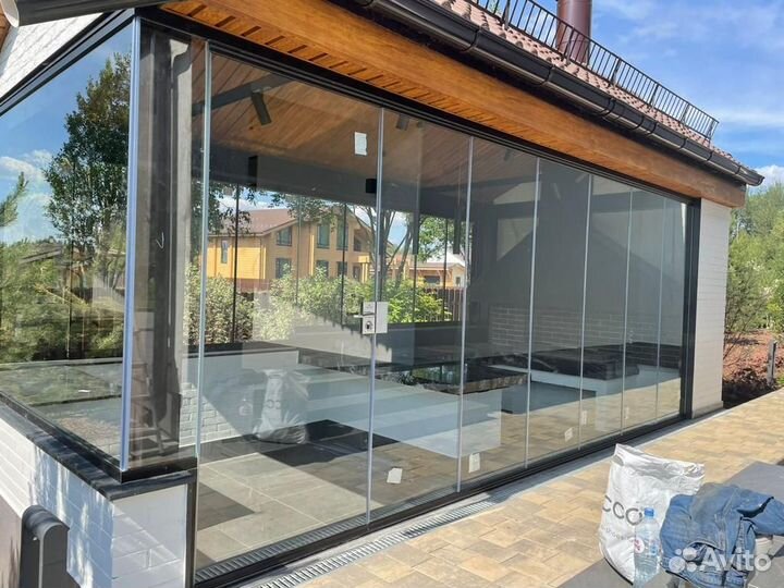 Безрамное остекление веранд