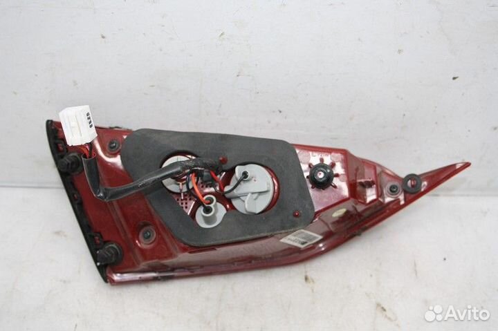 Фонарь задний внутренний правый hyundai solaris 20