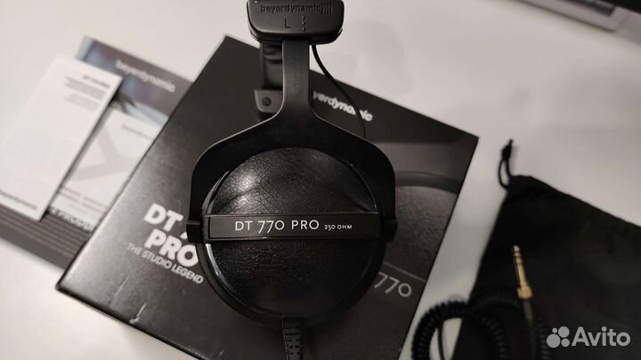 Студийные наушники Beyerdynamic DT 770 Pro 250 Ohm