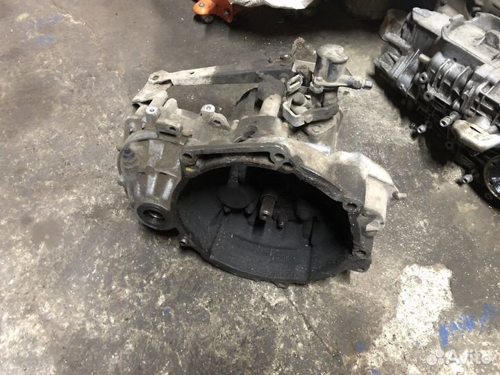 МКПП для VW Passat B3/B4