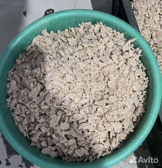 Хлебная крошка на корм животным