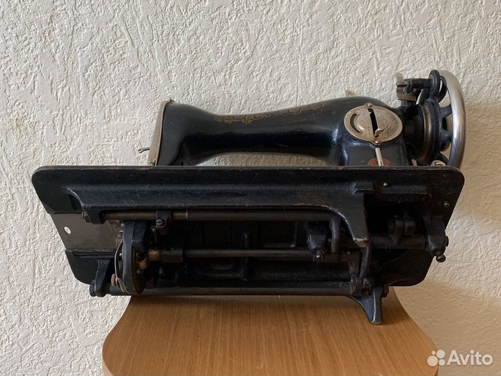 Швейная машина