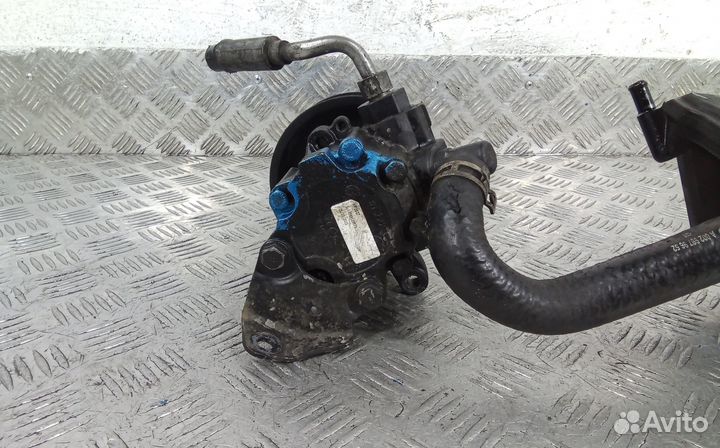 Насос гидроусилителя Mercedes-Benz CLS-Class