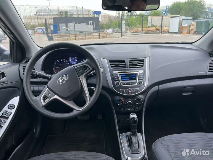 Hyundai Solaris 1.6 AT, 2015, 75 000 км