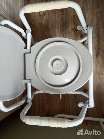 Санитарный стул туалет
