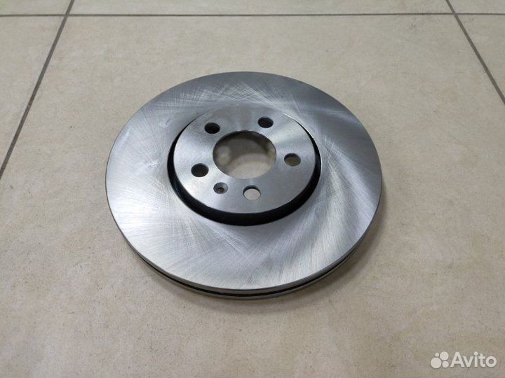 Тормозной диск передний Volkswagen