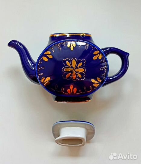 Чайник заварочный СССР, Гжель 70 е годы