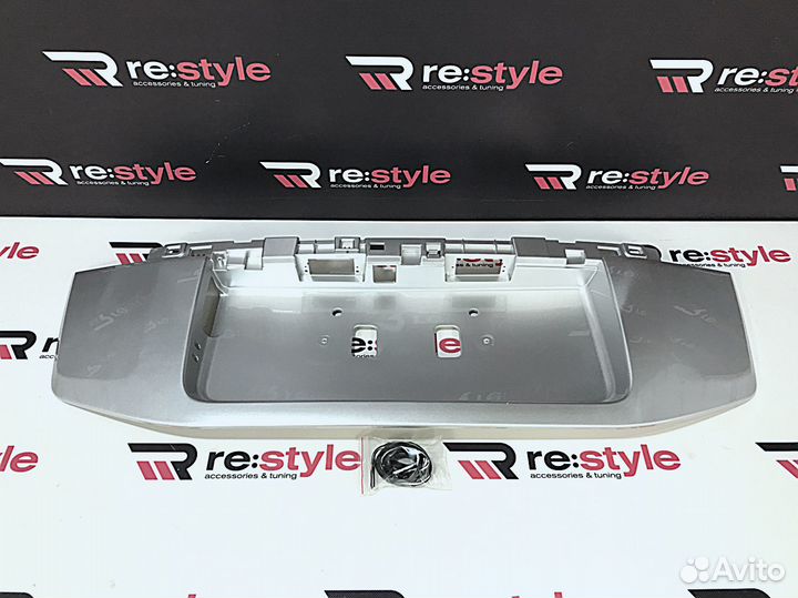 Накладка под номер на 5-ю дверь Prado 150 13-17г