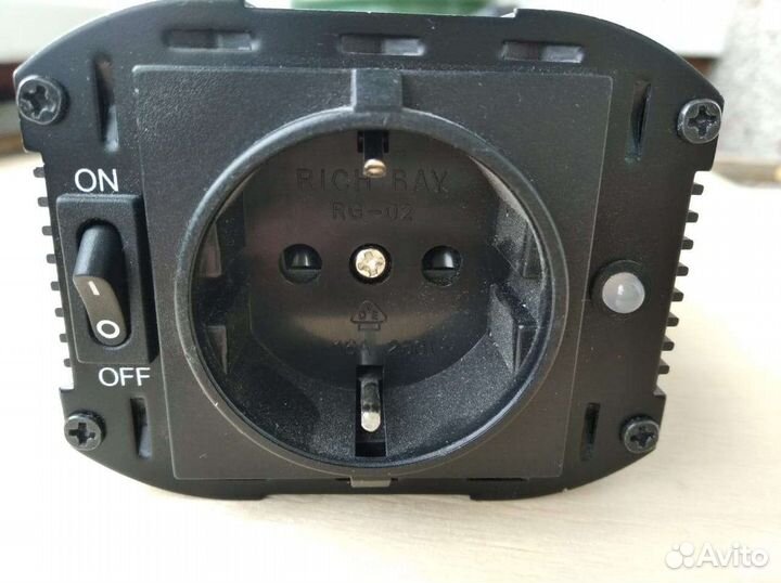 Автомобильный инвертор преобразователь напряжения