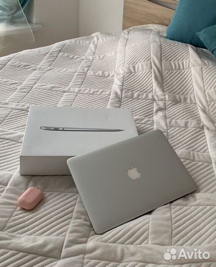Apple MacBook Air 13 2017 Идеальный