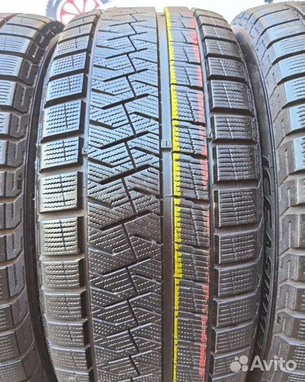 Pirelli Ice Asimmetrico 225/45 R18 95Q