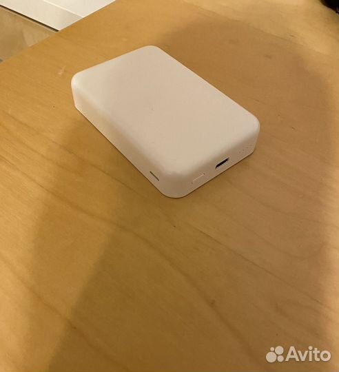 Повербанк apple magsafe 20000 mAh