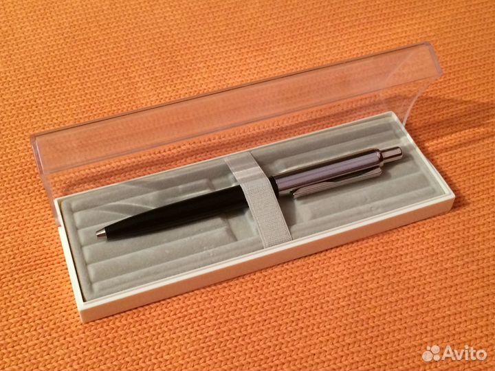 Ручка шариковая