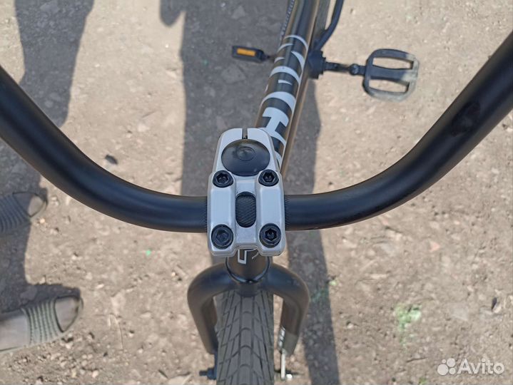 Трюковой велосипед bmx