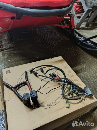 Запчасти на снегоход Polaris xc 440