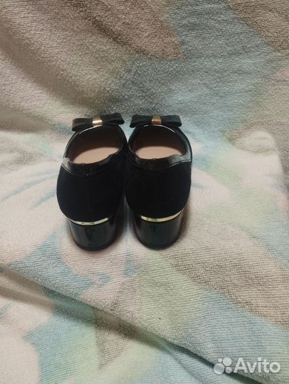 Туфли на девочку 35 размер