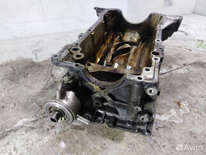 Поддон двигателя Ниссан