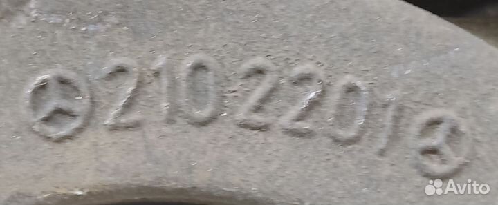 Ступица перед Lh с ABS Mercedes-Benz E-Class W210