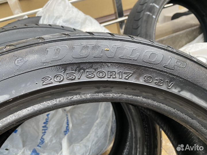 Dunlop SP Sport 2000 205/50 R17 93V