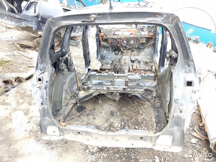 Панель задняя Renault Scenic 2003 2009