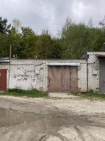 Гараж, > 30 м²