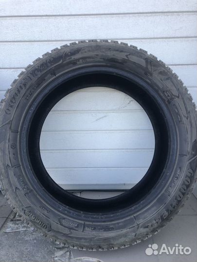 Goodyear UltraGrip 235/55 R19