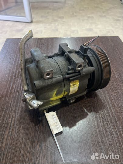 Компрессор кондиционера Ford Fiesta (95-01)