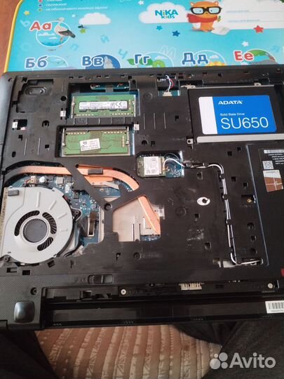 Продам lenovo G70-35 4ядра видео 3гб ssd240 экр17