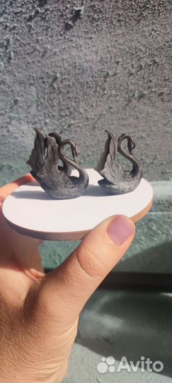 Статуэтка лебедь