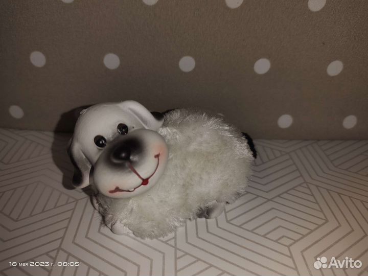 Статуэтка собачка