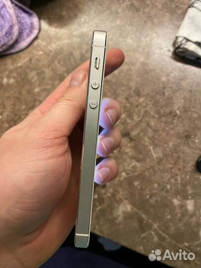 iPhone 5S, 16 ГБ