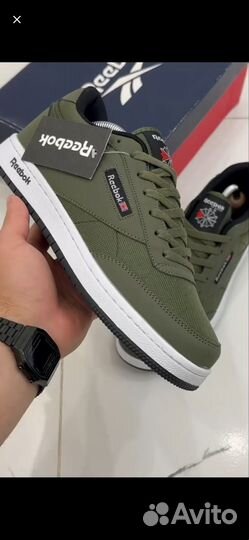 Весенние мужские кроссовки Reebok Classic хаки