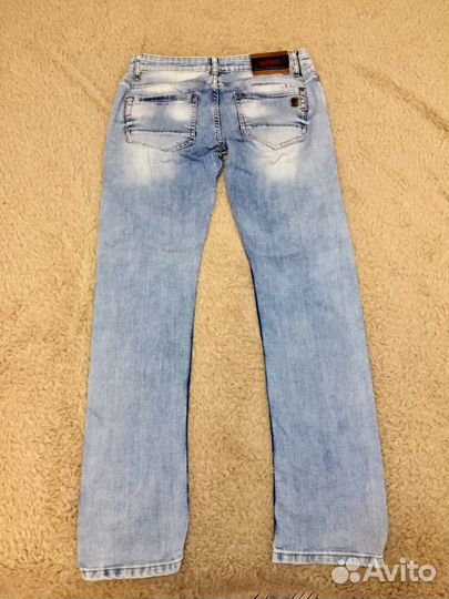 Джинсы