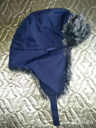 Ушанка и манишка футурино, шапка помпон зима