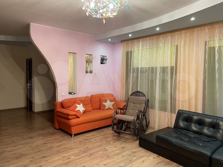 Коттедж 102 м² на участке 8 сот.