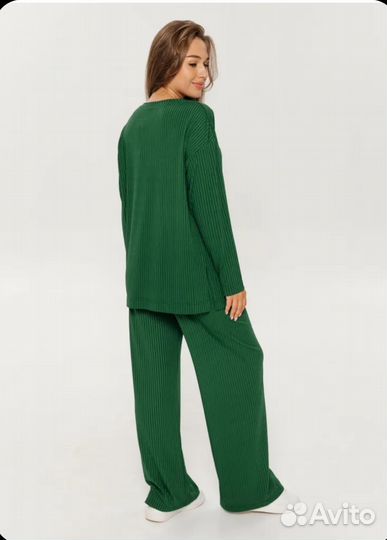 Костюм женский