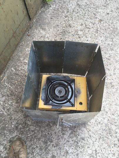 Ветрозащитный экран для туристской газовой плиты