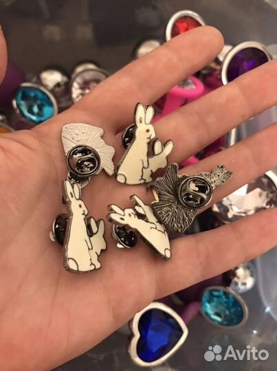 Значки Любвиобильные кролики подарок прикол