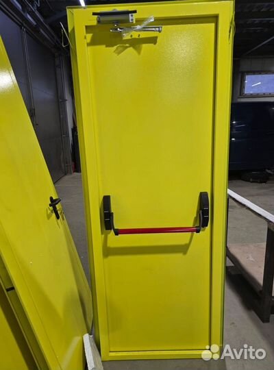 Металлическая дверь. Доставка/Монтаж/Установка