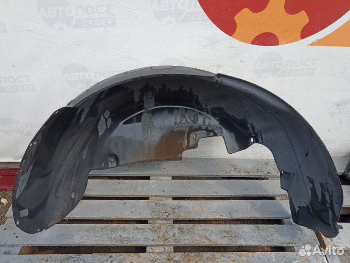 Подкрылок задний правый Volkswagen Touareg 7L AXQ