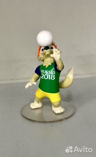 Фигурка волчонка FIFA 2018