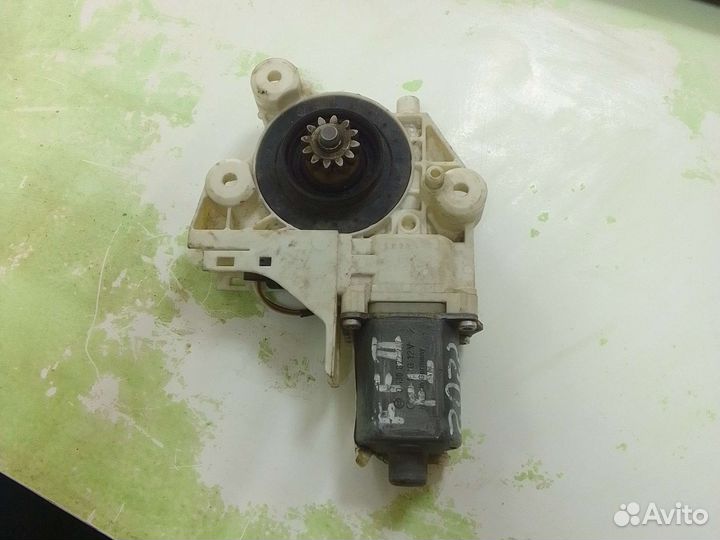 Мотор стеклоподъемника передний левый Ford Focus 2