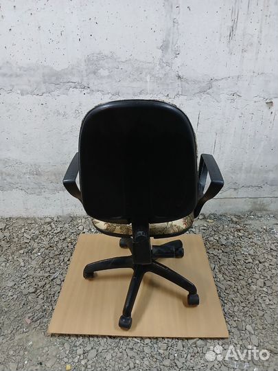 Компьютерное кресло