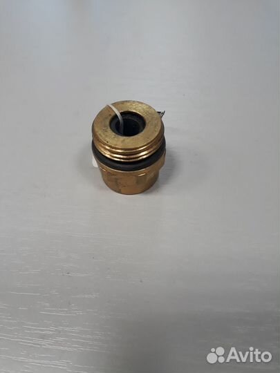 Фитинг прямой (латунь) 12-М22*1,5