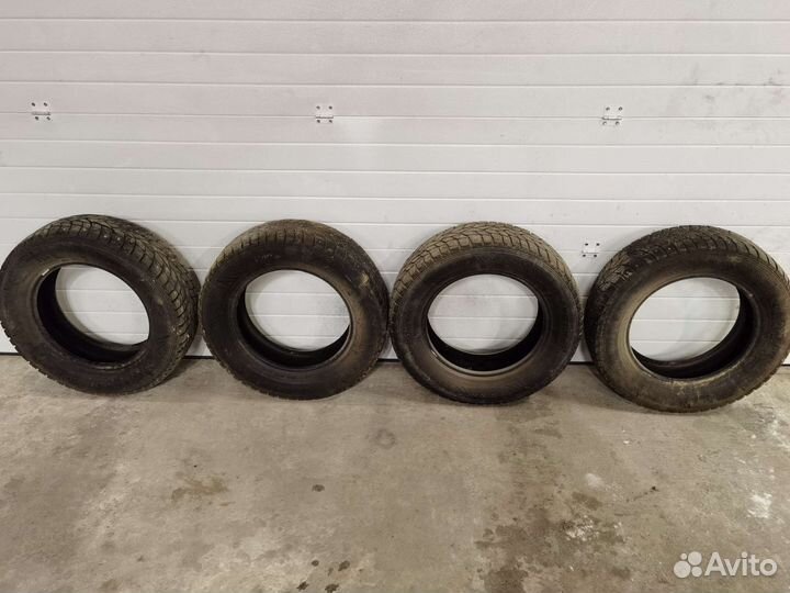 Dunlop Grandtrek Ice 02 235/65 R17 108T